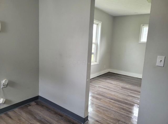 1012 E 17th Avenue, Columbus, OH 43211