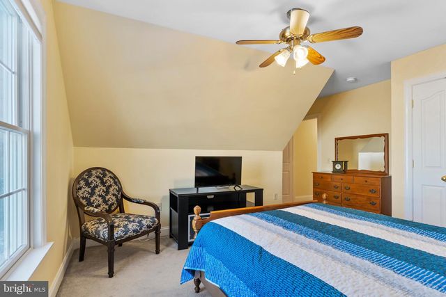 4010 GLENFINNAN PL, Mechanicsburg, PA 17055