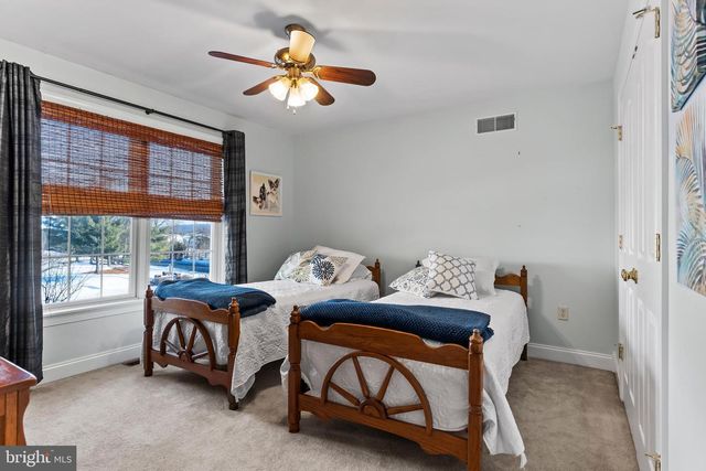 4010 GLENFINNAN PL, Mechanicsburg, PA 17055