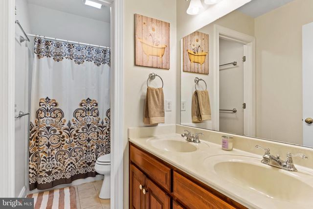 4010 GLENFINNAN PL, Mechanicsburg, PA 17055