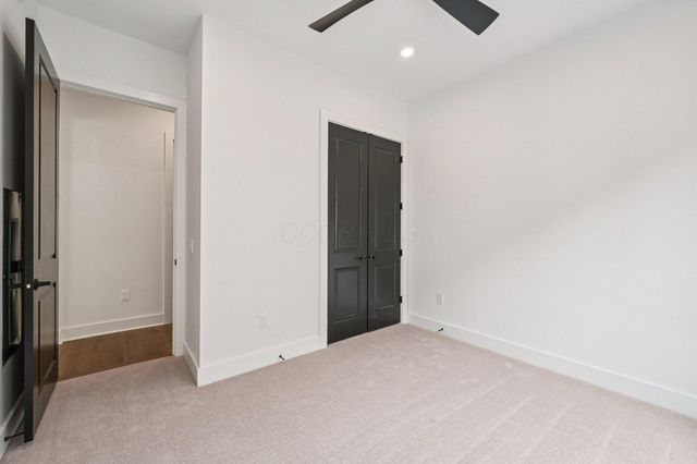 2842 Gunnison Drive, 204, Columbus, OH 43228