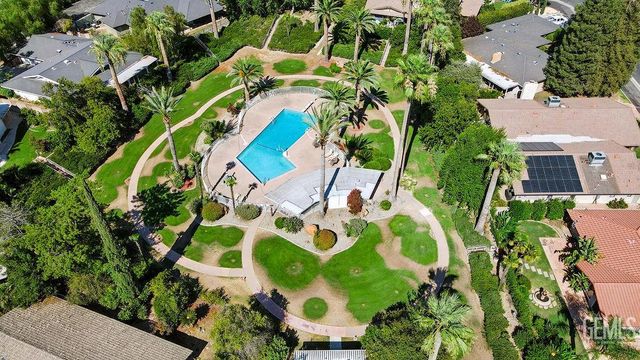 2901 Summit Circle, Bakersfield, CA 93306