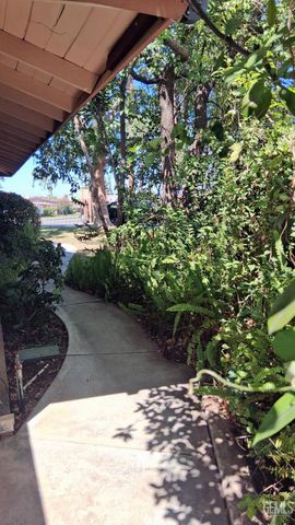 2901 Summit Circle, Bakersfield, CA 93306
