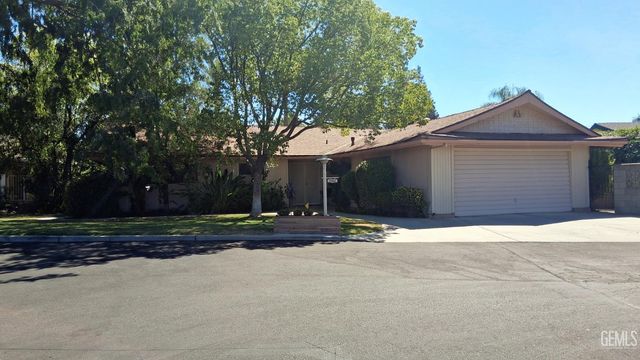 2901 Summit Circle, Bakersfield, CA 93306