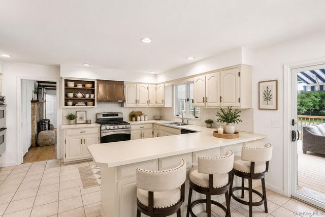 2340 Fairway Drive, Cutchogue, NY 11935