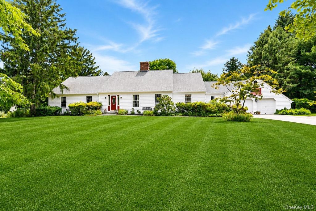 2340 Fairway Drive, Cutchogue, NY 11935