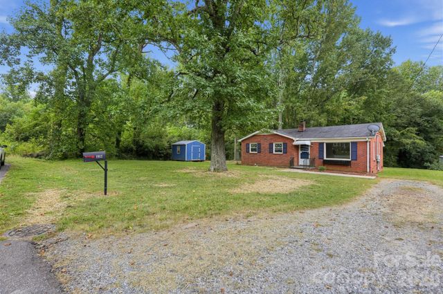 1912 Carpenter Street, Shelby, NC 28150