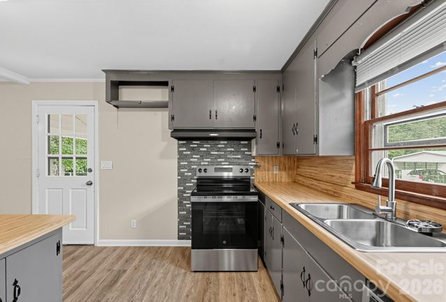 1912 Carpenter Street, Shelby, NC 28150