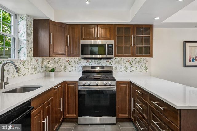 3812 JASON AVE, Alexandria, VA 22302