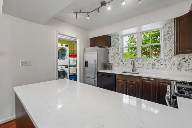 3812 JASON AVE, Alexandria, VA 22302