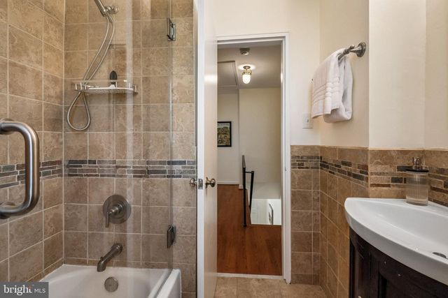 3812 JASON AVE, Alexandria, VA 22302