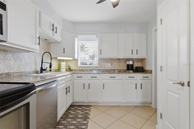 2675 ST JOSEPHS DRIVE E D, Dunedin, FL 34698