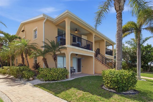 2675 ST JOSEPHS DRIVE E D, Dunedin, FL 34698