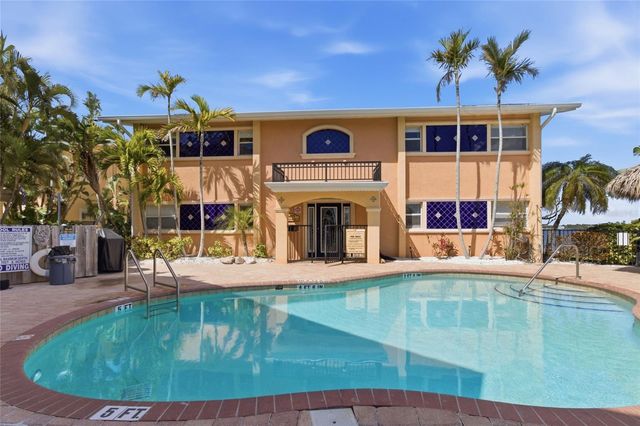 2675 ST JOSEPHS DRIVE E D, Dunedin, FL 34698