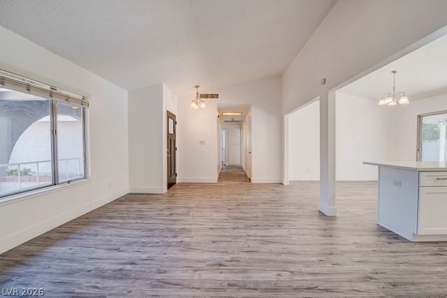 5461 Palmyra Avenue, Las Vegas, NV 89146