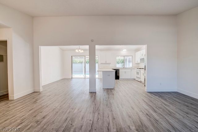 5461 Palmyra Avenue, Las Vegas, NV 89146