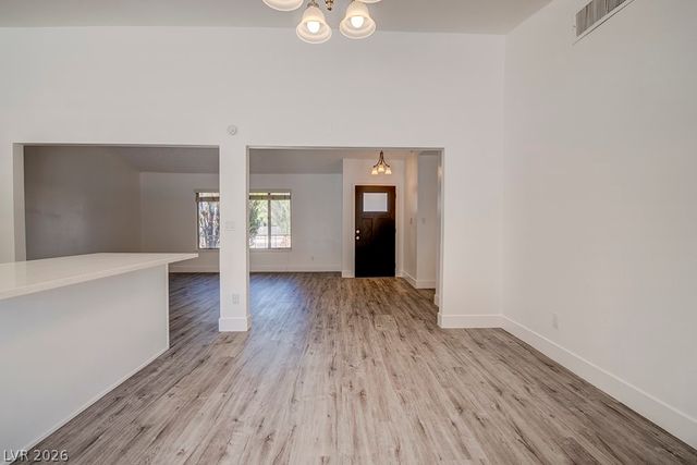 5461 Palmyra Avenue, Las Vegas, NV 89146