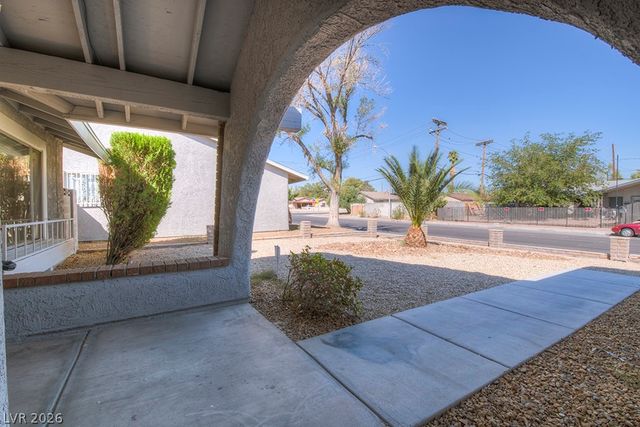 5461 Palmyra Avenue, Las Vegas, NV 89146