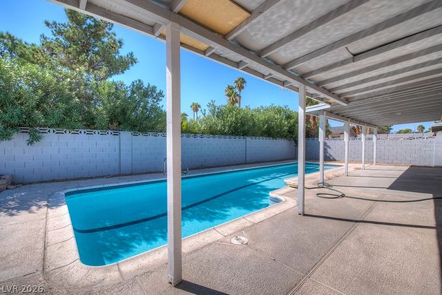 5461 Palmyra Avenue, Las Vegas, NV 89146