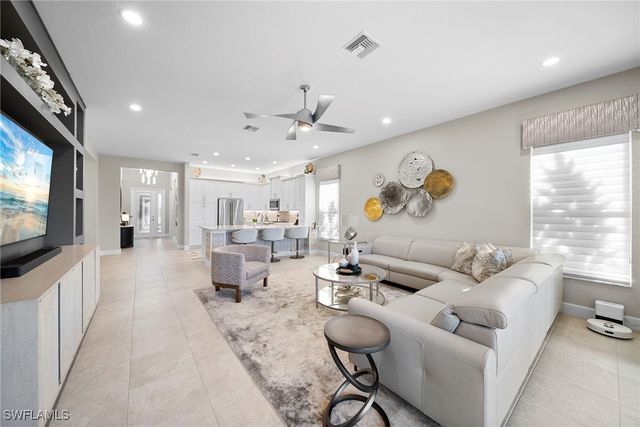 28462 Montecristo LOOP, Bonita Springs, FL 34135