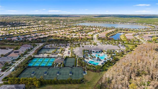 28462 Montecristo LOOP, Bonita Springs, FL 34135