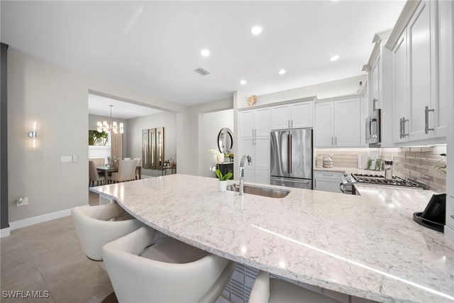 28462 Montecristo LOOP, Bonita Springs, FL 34135