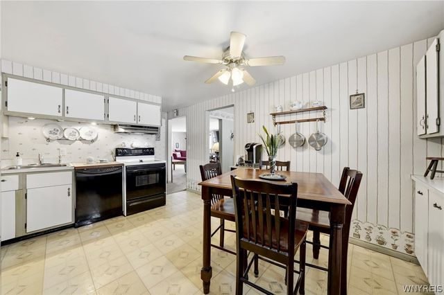 12203 Woodland Drive, Hanover, NY 14136