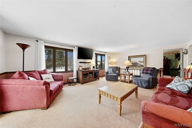 12203 Woodland Drive, Hanover, NY 14136