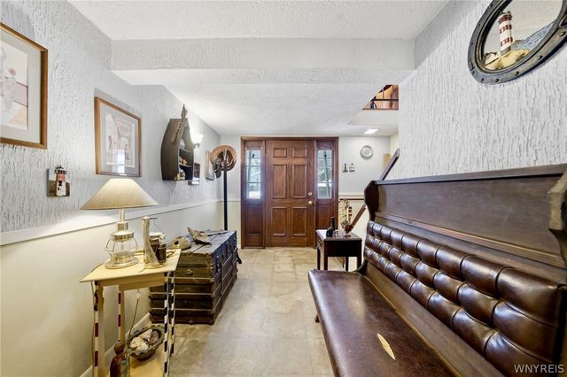 12203 Woodland Drive, Hanover, NY 14136