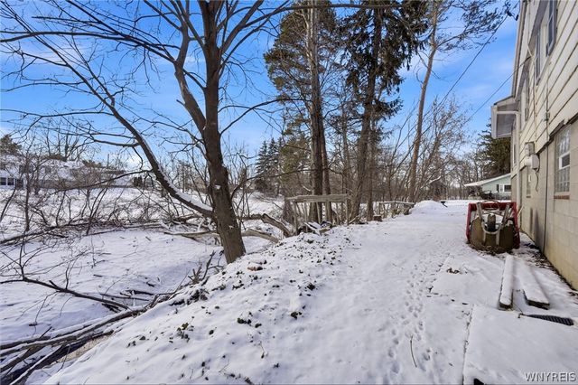 12203 Woodland Drive, Hanover, NY 14136