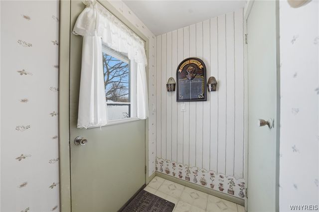 12203 Woodland Drive, Hanover, NY 14136