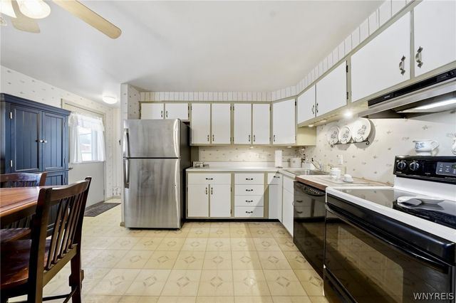 12203 Woodland Drive, Hanover, NY 14136