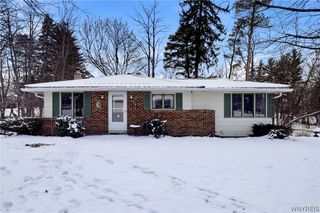 12203 Woodland Drive, Hanover, NY 14136