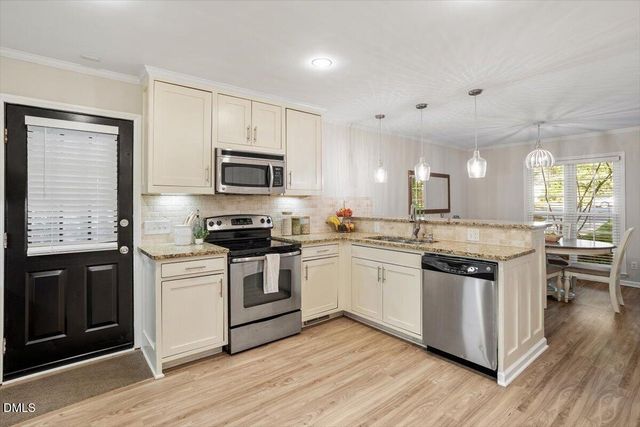 1211 Indian Trail, Apex, NC 27502