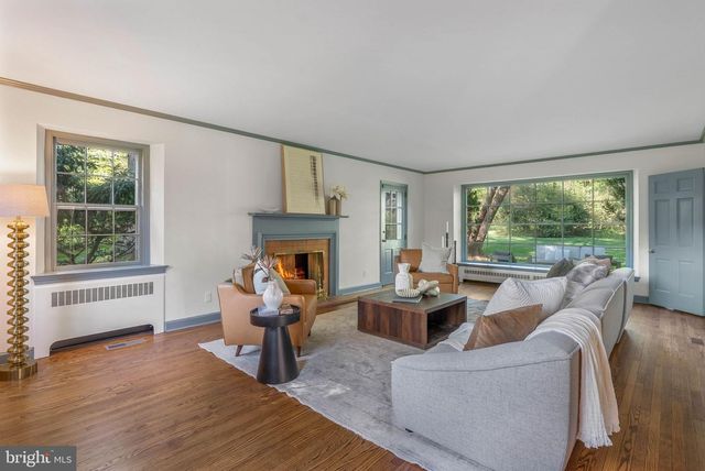 7 LOCUST LN, Rose Valley, PA 19086