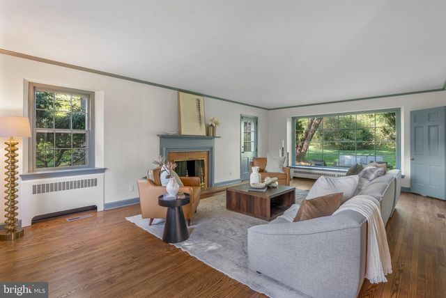 7 LOCUST LN, Rose Valley, PA 19086