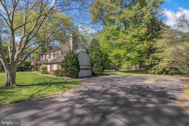 7 LOCUST LN, Rose Valley, PA 19086