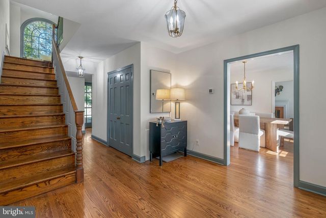 7 LOCUST LN, Rose Valley, PA 19086