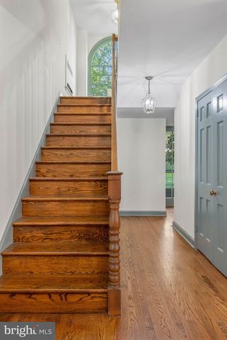 7 LOCUST LN, Rose Valley, PA 19086