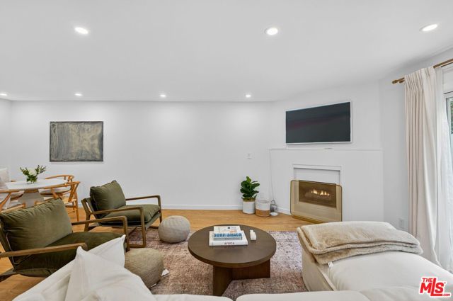 1443 25th Street 2, Santa Monica, CA 90404