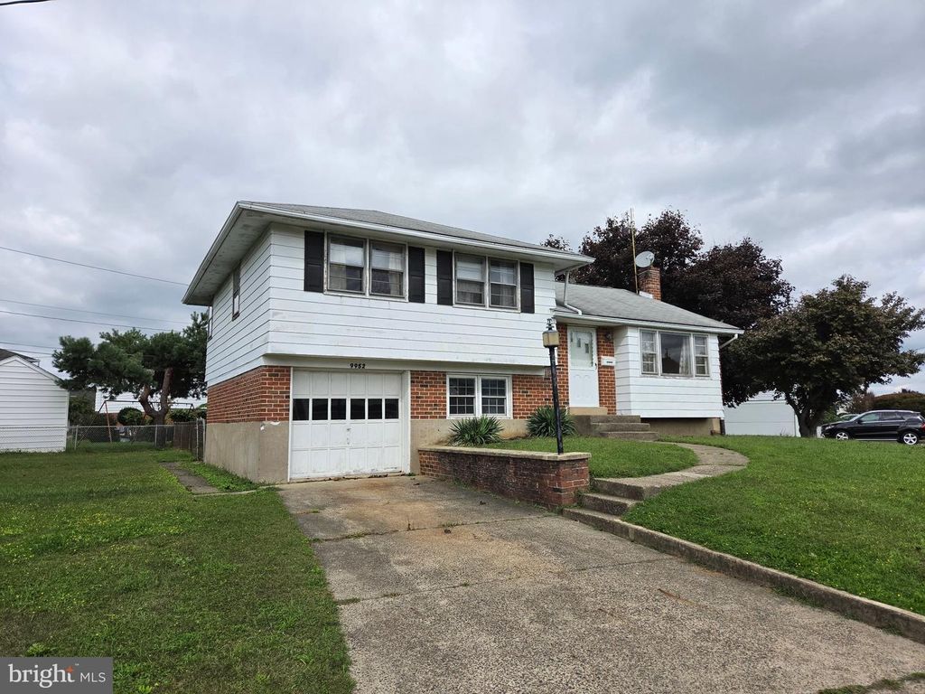9952 HARDY RD, Philadelphia, PA 19115 — exterior
