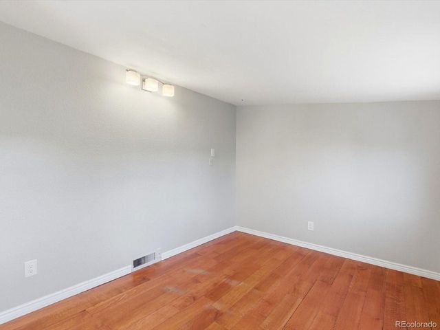 2746 S Irving St, Denver, CO 80236