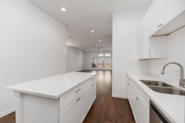 7902 Parnell Street B, Houston, TX 77051