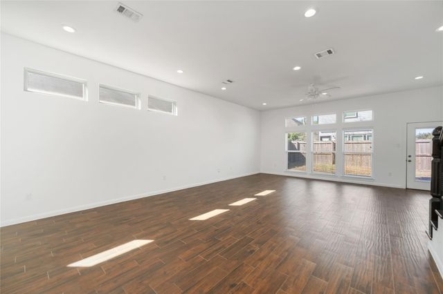 7902 Parnell Street B, Houston, TX 77051