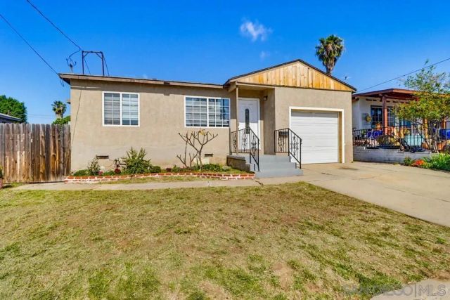 5436 Division St, San Diego, CA 92114