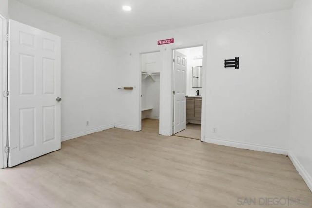 5436 Division St, San Diego, CA 92114