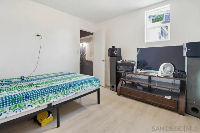 5436 Division St, San Diego, CA 92114