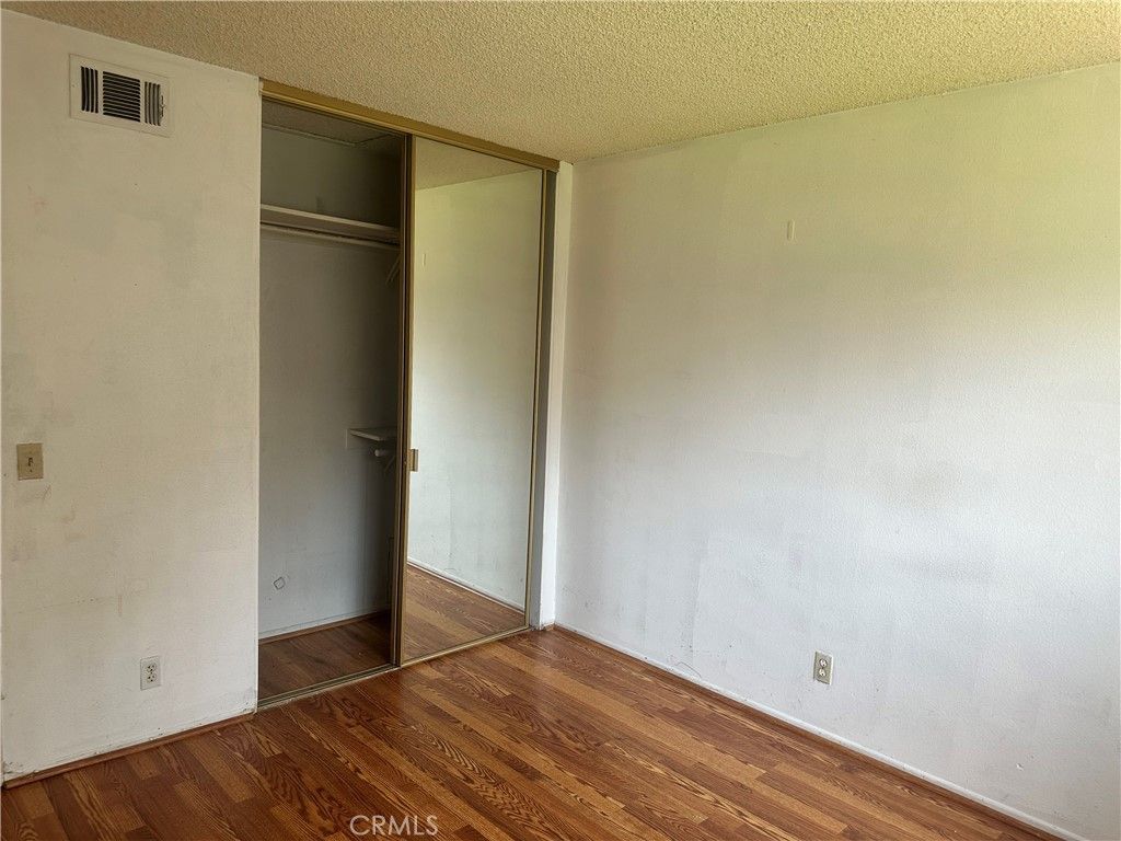 Image 16 of property listing at 1123 W Sierra Madre 1, Azusa, CA 91702