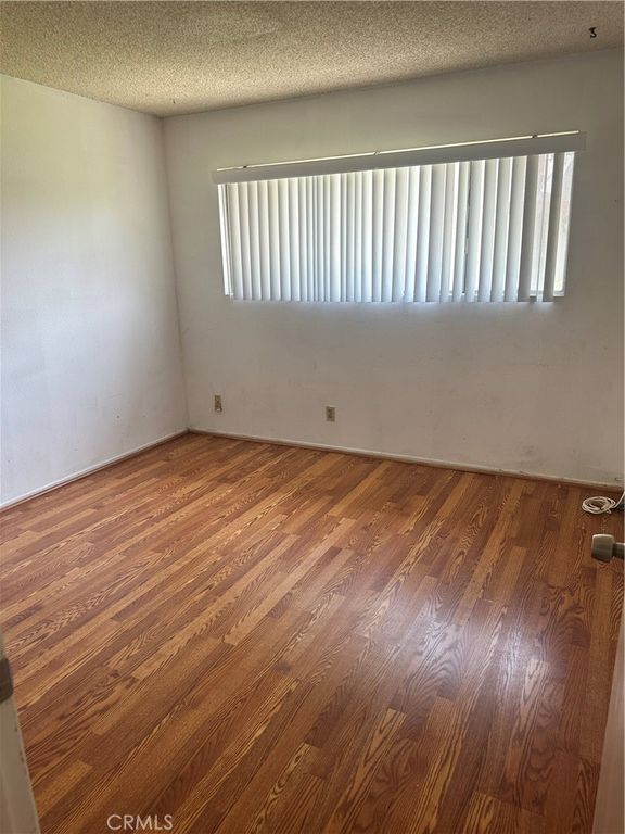 Image 8 of property listing at 1123 W Sierra Madre 1, Azusa, CA 91702