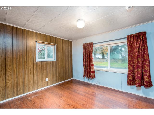 25242 Cherrywood St St 14, Rainier, OR 97048